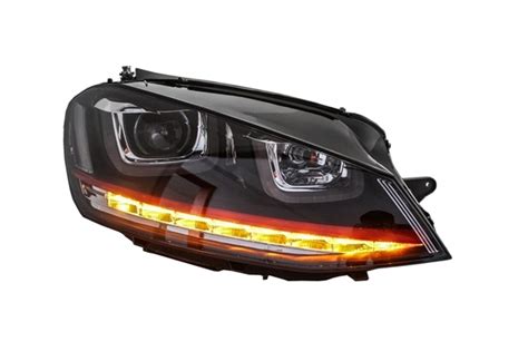 Volkswagen Golf 7 ir 7.5 priekinių ir galinių LED žibintų nuotrauka