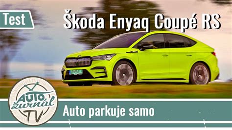 „Škoda Fabia“ važiuojanti miesto gatve