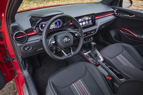 „Škoda Fabia“ hečbeko interjeras