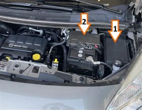 Opel Meriva B generatoriaus struktūros schema