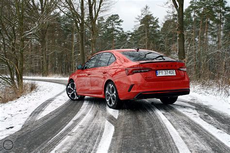 Škoda Octavia pirmos kartos liftback modelio nuotrauka