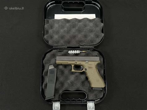 Sprogdintas Glock 17 pistoletas su parodytomis dalimis
