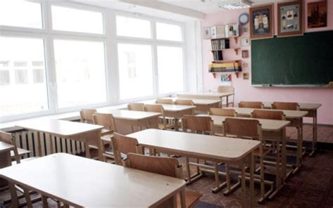 Portretinės mokyklos instruktorių nuotraukos