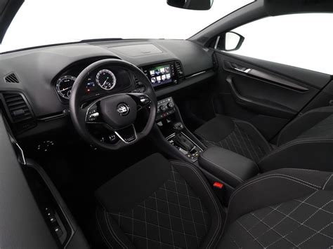 Skoda Karoq interjero dizainas ir prietaisų skydelis