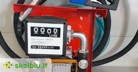 Nuotrauka: Degalinės siurblys su skirtingų dyzelino klasių ženklais