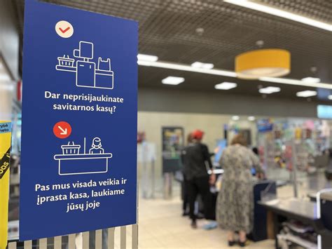 Informacinis plakatas apie „Regitros“ ir Migracijos departamento bendradarbiavimą