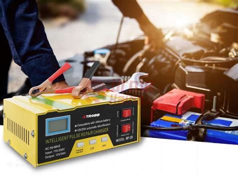 Nuotrauka, vaizduojanti įvairių automobilių akumuliatorių pasirinkimą parduotuvėje