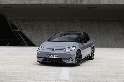 Volkswagen ID.3 kėbulas su aiškiai matomais priekiniais lonžeronais