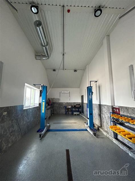 Autoserviso patalpos arba įrankiai