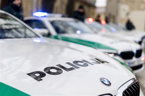 policijos persekiojimas automobiliu