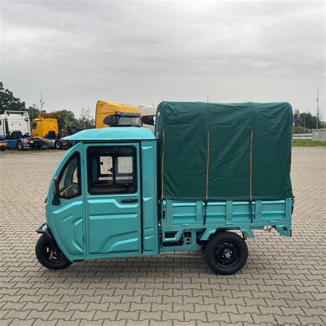 Elektrinio krovininio triračio, pritaikyto logistikai, nuotrauka