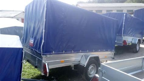 Italų auto priekabos tinklo vizualizacija: siūlomi lizingo tipai, transportavimo maršrutai ir partneriai