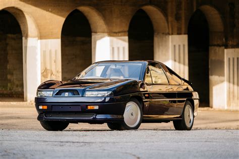 Autech Stelvio - modifikuotas Nissan automobilis