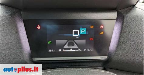 Citroen C4 prietaisų skydelis su degančiomis įspėjamosiomis lemputėmis