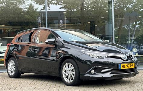 Toyota Auris hibridinio variklio skyriaus nuotrauka