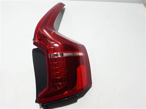 Volvo XC90 galinis posūkio žibintas veikiantis