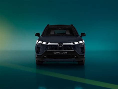 Thematinė Toyota Corolla nuotrauka su skaitmeniniu prietaisų skydeliu