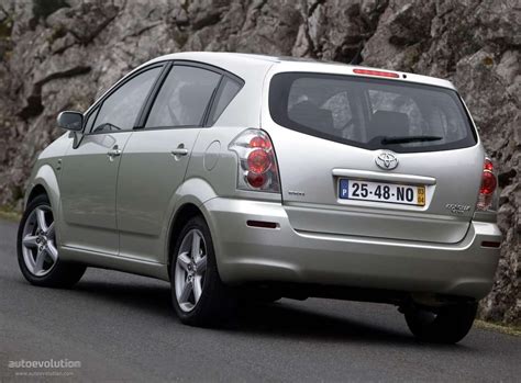 Toyota Corolla Verso 2005 metų modelio nuotrauka