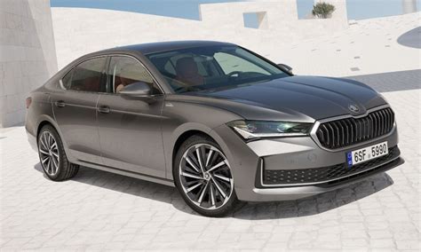 Skoda Superb erdvus salonas