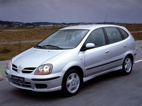 Nissan Almera Tino 2.2 dyzelinio variklio schema ir komponentų išdėstymas