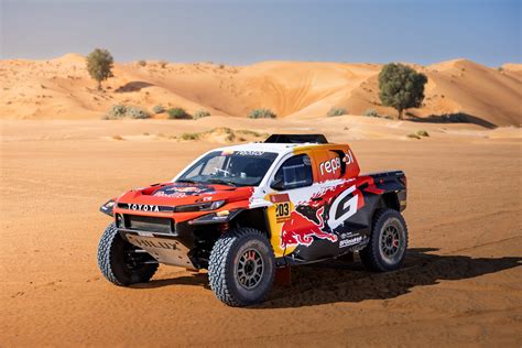 Benediktas Vanagas su savo „Toyota GR DKR Hilux“