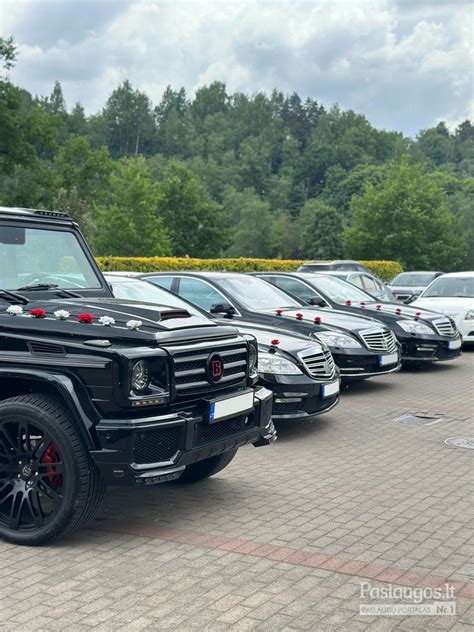 pavyzdžių galerija: skirtingi automobiliai su skirtingų spalvų ir tipų ratlankiais