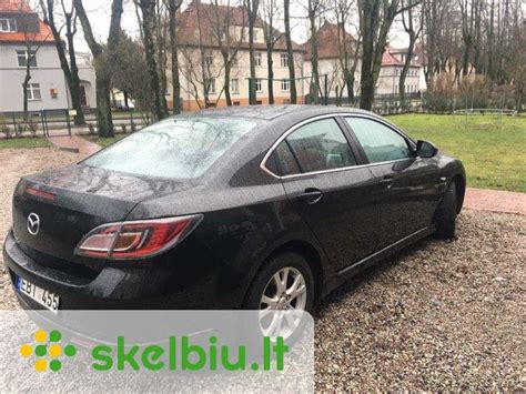 Thematinė nuotrauka: Mazda 6 antros kartos automobilis (universalas)