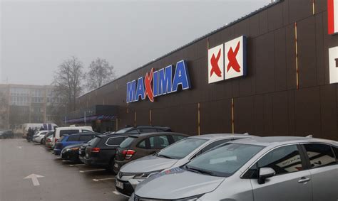 Nuotrauka: atnaujinta „Maxima“ parduotuvė po remonto, lentynos su prekėmis
