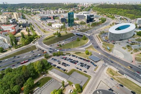 Eismo įvykio vieta žiedinėje sankryžoje Vilniuje, Konstitucijos prospekte