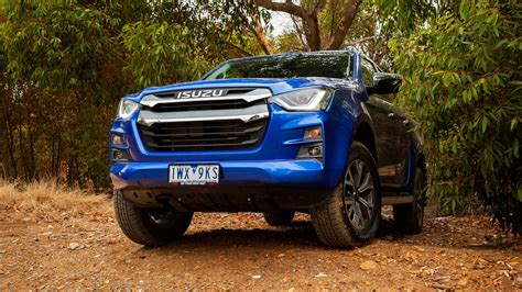 Isuzu D-Max pikapo eksterjero vaizdas su drąsiu dizainu