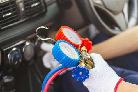Teminis automobilio oro kondicionieriaus pildymo rinkinio nuotrauka