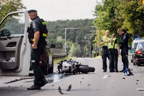 susidūrę motociklai Rokų plente