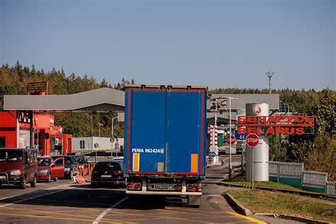 žemėlapis, iliustruojantis tarptautinius transporto maršrutus ir pasienio punktus