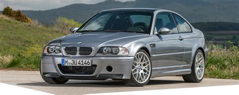 BMW E46 kėbulo dizainas, demonstruojantis klasikinę sedano arba kupė formą