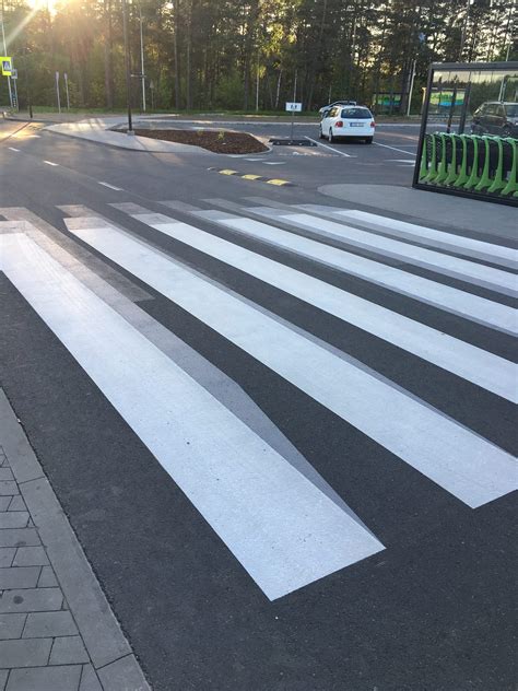 Pėsčiųjų perėjos, sustojimo zonų, eismo juostų horizontaliojo ženklinimo schemos pavyzdys