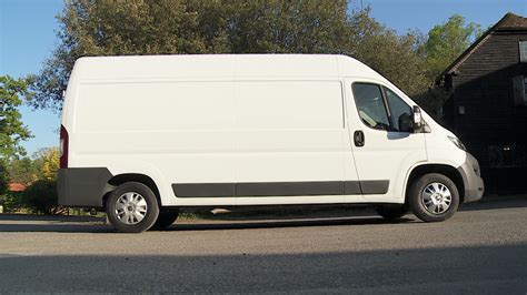 Thematic photo of Peugeot Boxer van loading or driving