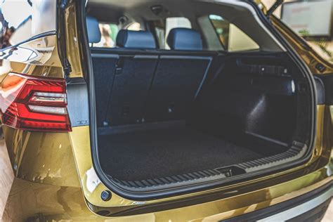 Skoda Yeti bagažinės erdvė su sulankstytomis ir išimtomis sėdynėmis