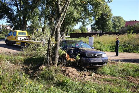 Įvykio vietos schema su avarijos seka ir susidūrusiais automobiliais Kretingos rajone