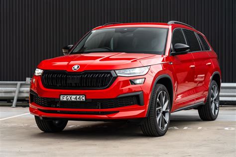 Thematic photo of Skoda Kodiaq driving on a road