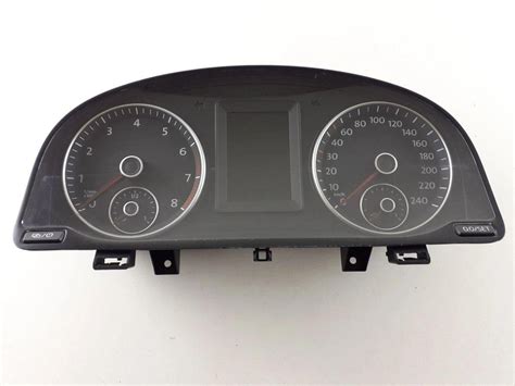 VW Caddy prietaisų skydelis su borto kompiuteriu