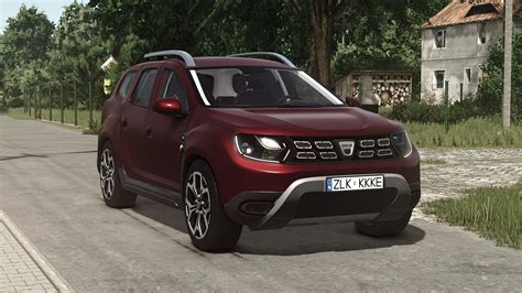 Dacia Duster variklio skyriaus nuotrauka (hibridinė/dujų versija)