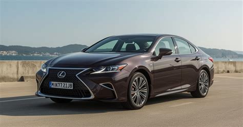 Lexus ES modelio eksterjero detalės, pabrėžiančios L formos žibintus