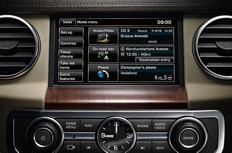 Land Rover navigacijos sistemos rodmenys kelyje