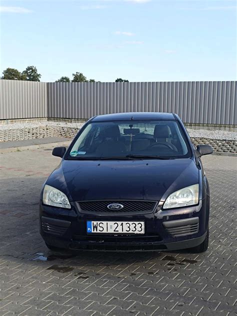 Ford Focus Mk2 2005 m. bendras vaizdas, stovintis mieste