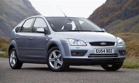 Ford Focus Mk2 (2004-2011 m.) interjeras su prietaisų skydeliu