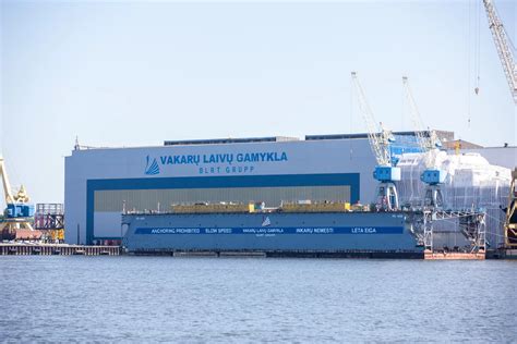 Tematinė nuotrauka: laivų statyklos arba laivo statybos procesas
