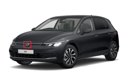 Volkswagen Golf VI priekinė ir šoninė dalis, pabrėžiant subtilius dizaino pokyčius