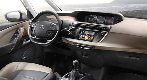 Citroën C4 Picasso interjero erdvė