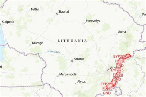 Oro erdvės žemėlapis su pažymėta lėktuvų susidūrimo vieta netoli Vederburno oro uosto