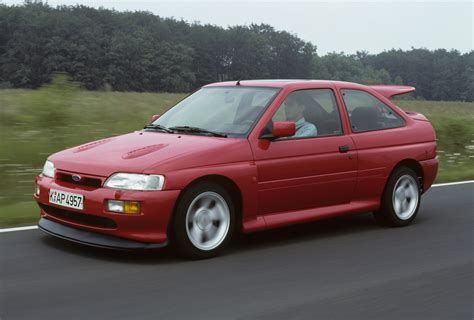 Ford Escort RS Cosworth automobilio nuotrauka
